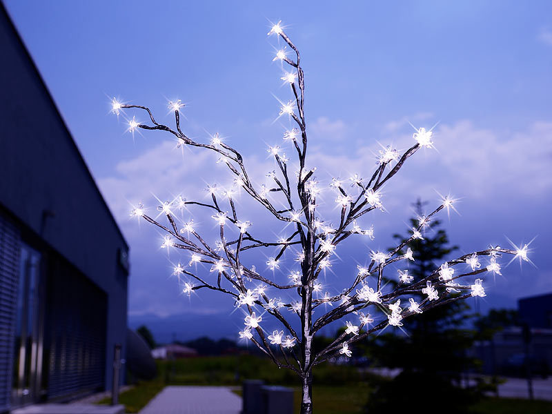 Lunartec Solar-LED-Lichterbaum mit 120 leuchtenden Blüten und