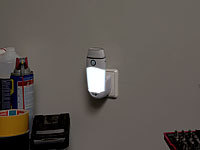 ; LED-Steckdosen-Nachtlicht mit Dämmerungssensor, Solar-LED-Wandlichter mit Nachtlicht-FunktionAkku-LED-Lichtleisten mit Bewegungssensoren 